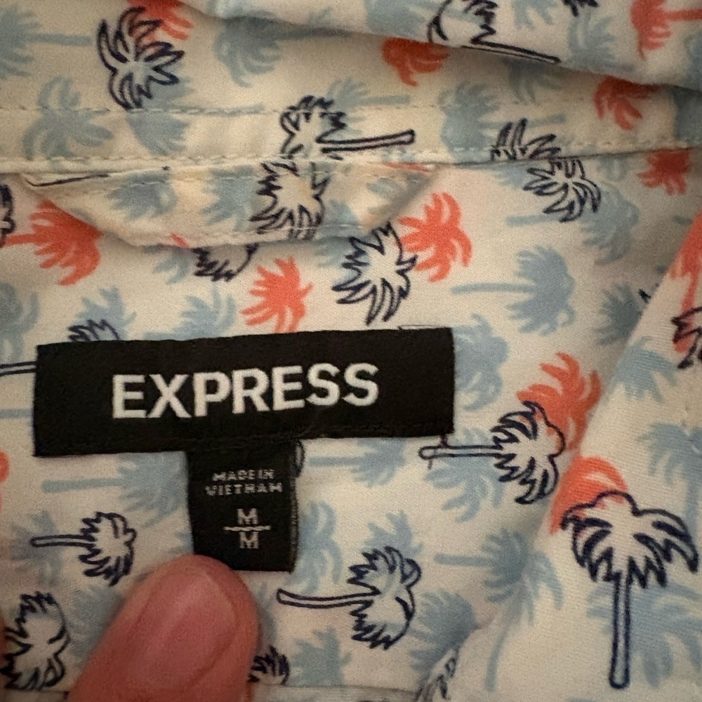 Express Short Sleeve Button-Down Palm Trees